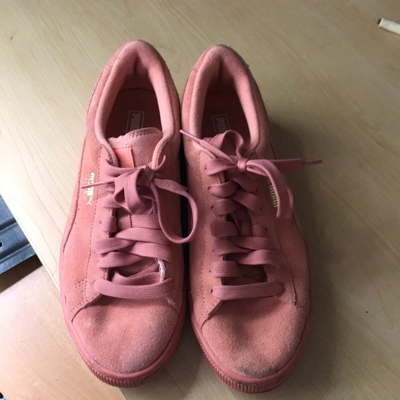 Puma Shoes - PINK SUEDE PUMA SNEAKERS! Size 9! Best offer